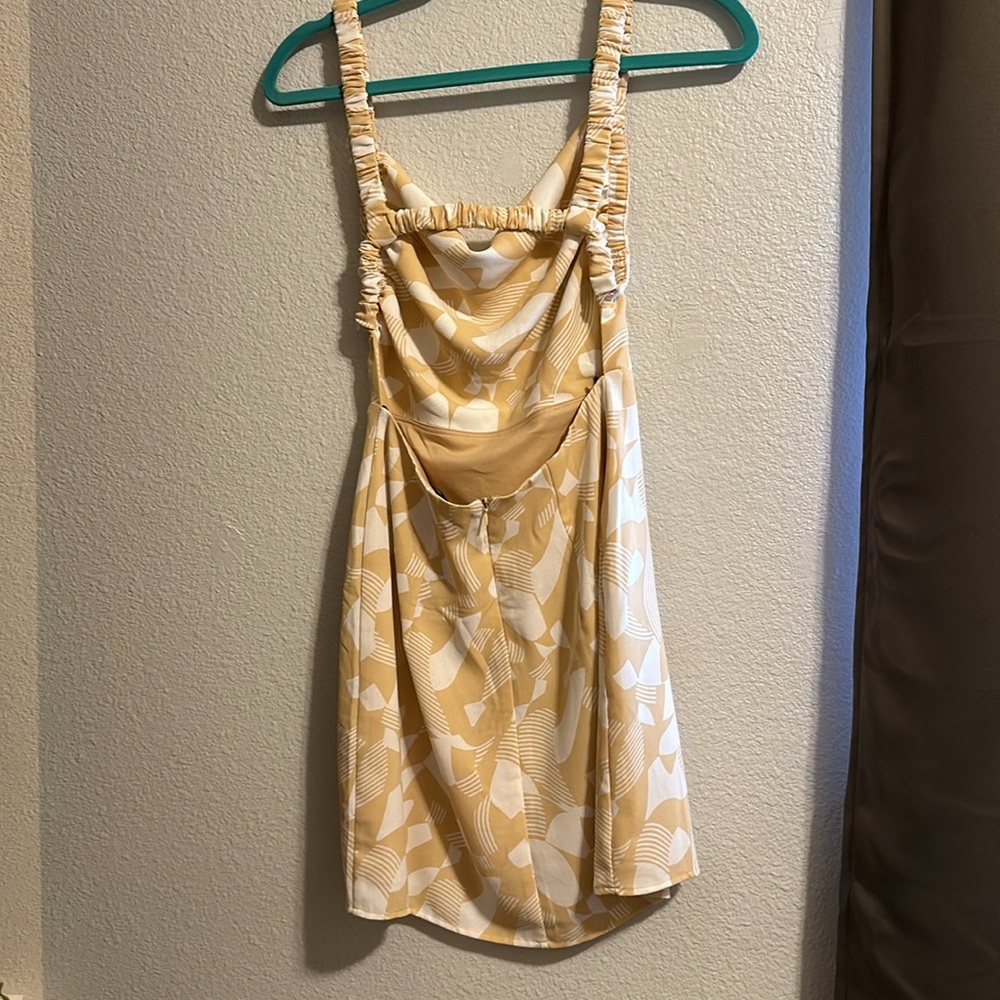 Tag cut but never worn size small mini dress - Picture 2 of 3